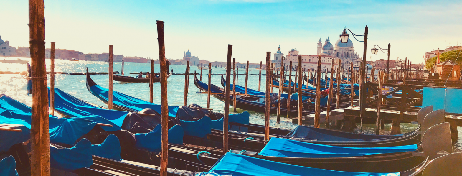 Guide to Venetian Gondolas